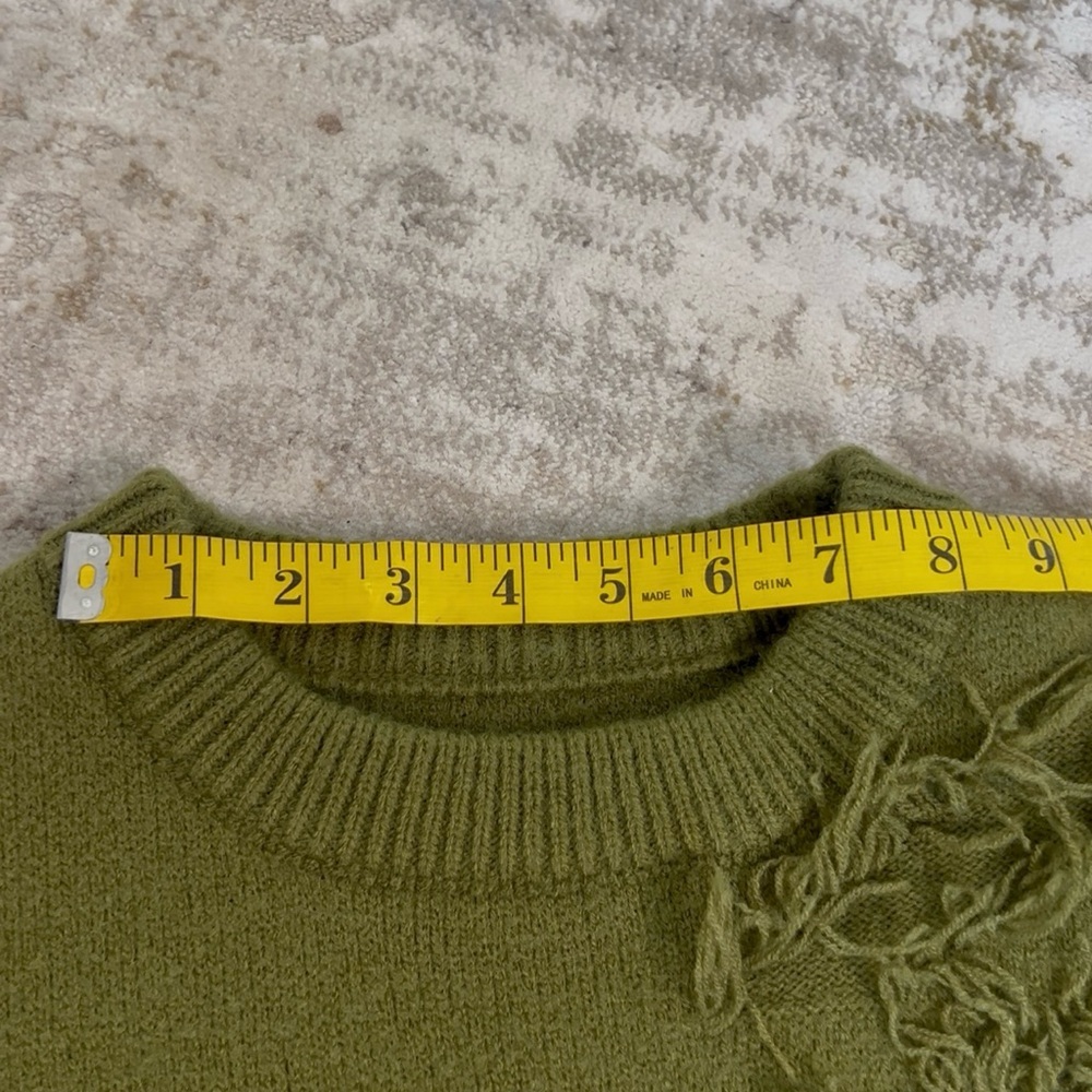 SHEIN Olive Distressed Crew‎ Neck Sweater - Picture 5 of 13